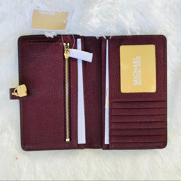 MICHAEL KORS SET - Picture 7 of 8